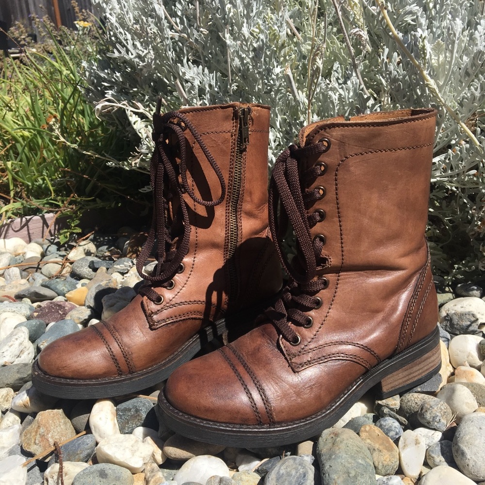 Leather lace-up boots